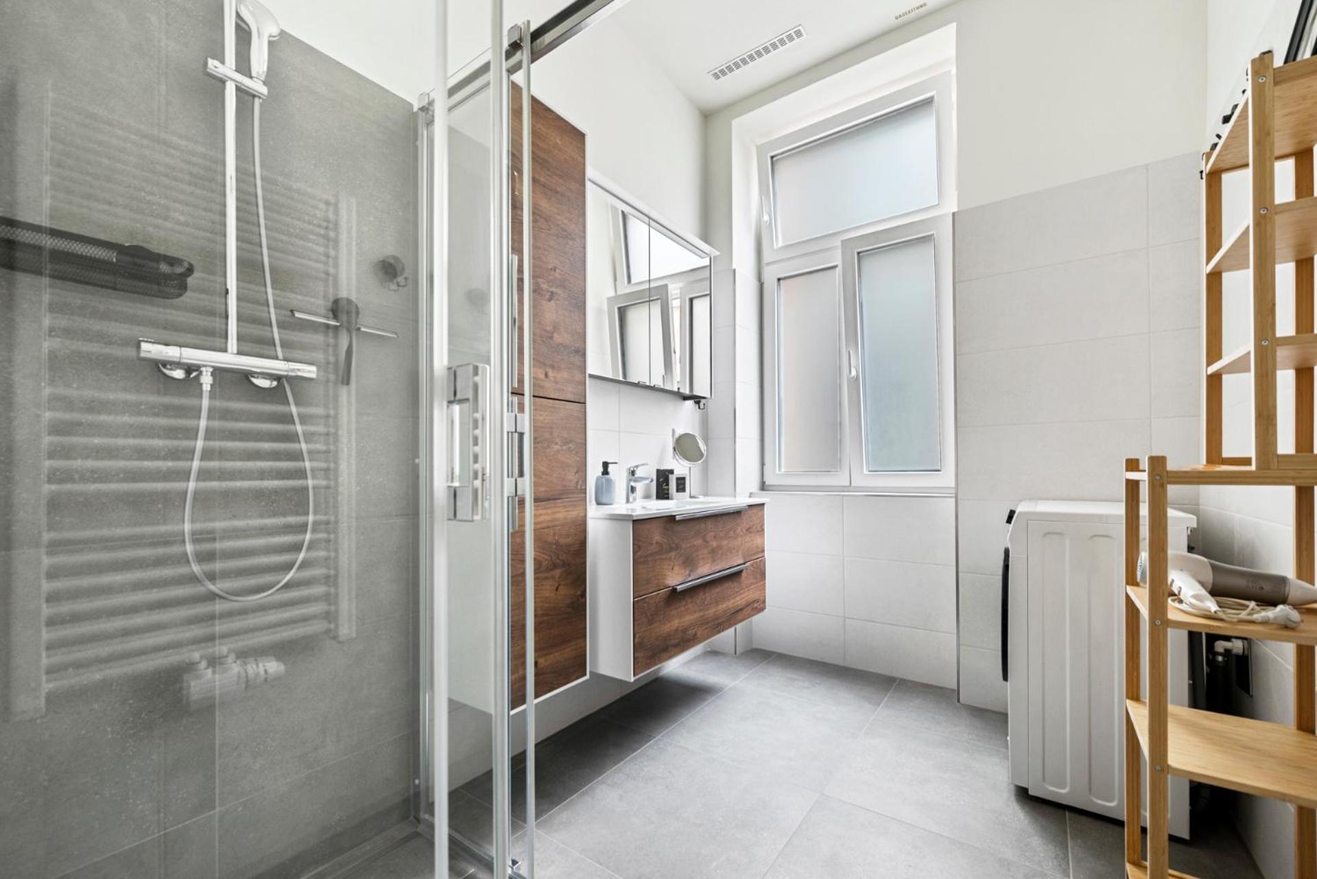 Cozy, Generous City Apartment - 10 Min To City-Centre - Contactless 24H Check-In Vienne Extérieur photo
